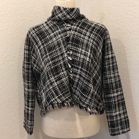 Zara Jackets & Blazers - ❌ SOLD ❌Zara Women’s Tweed Pullover (S)